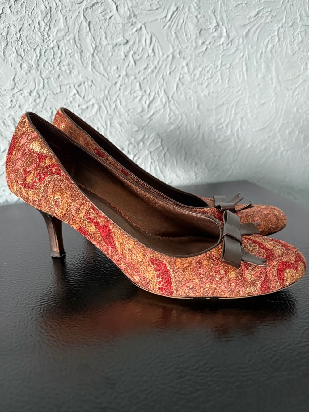 Madeline Red and Gold Patterned Bow Mid-Heel Pumps